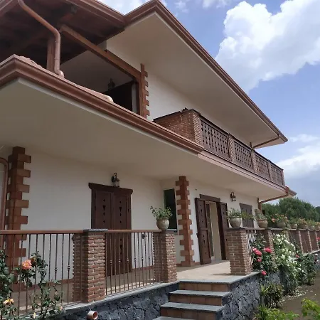 Etna Casa Del Sole Bed & Breakfast *