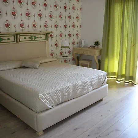 Etna Casa Del Sole Bed & Breakfast Nicolosi
