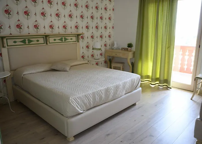 Etna Casa Del Sole Frühstückspension Nicolosi